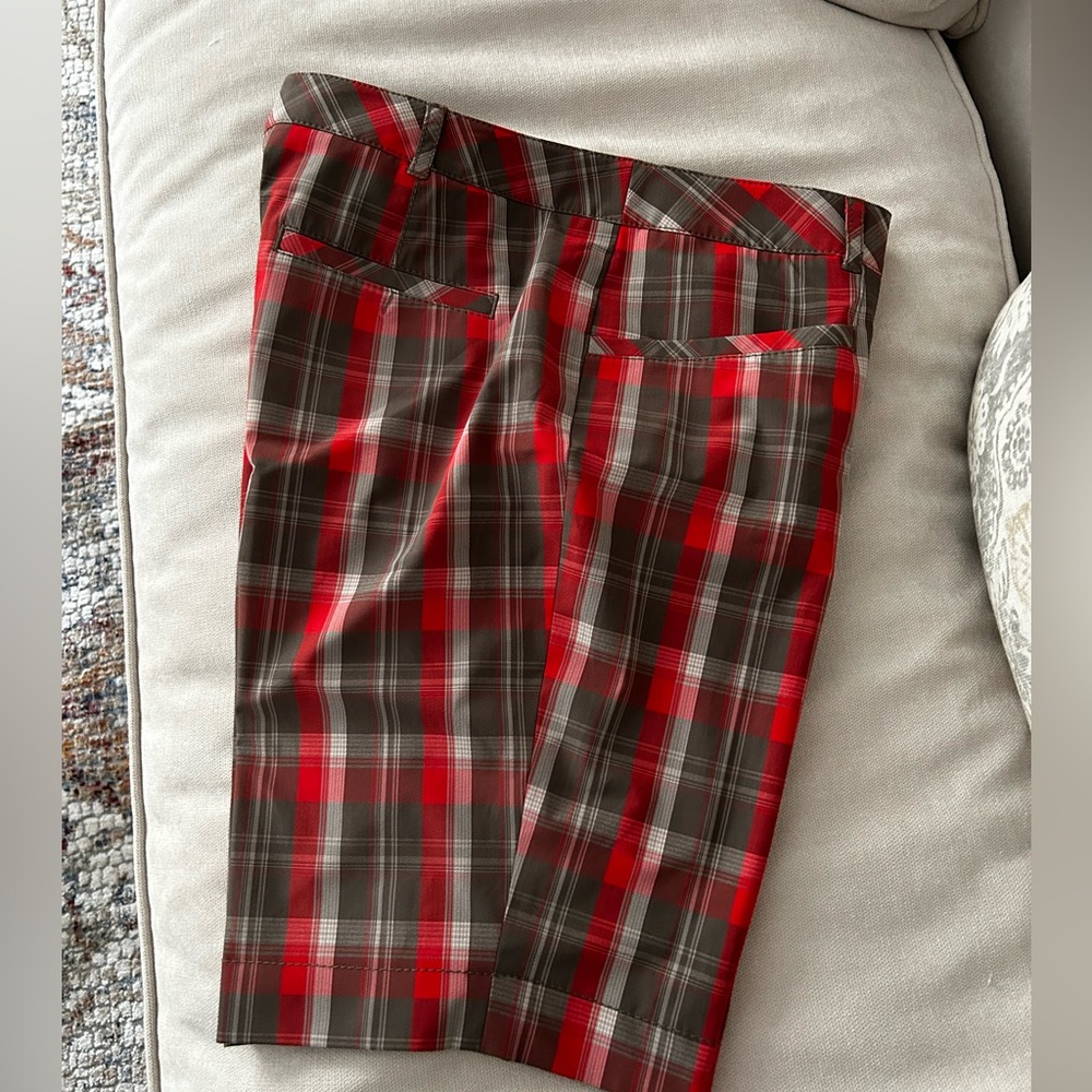 Annika ladies golf shorts
